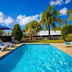 Sunlove Villa *
